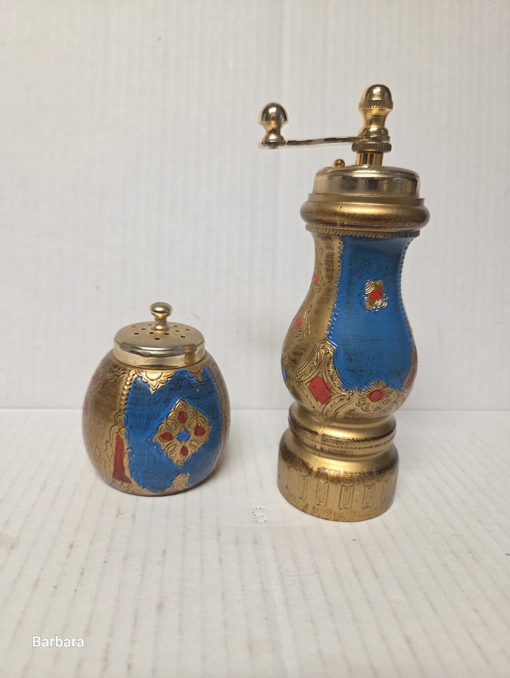 Vintage 50s/60s Florentine-style Italian Salt and Pepper Mill Shaker Set